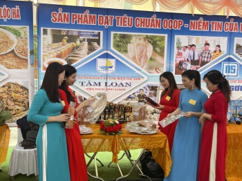 Nước Mắm – Linh Hồn Của Bữa Cơm Gia Đình Việt